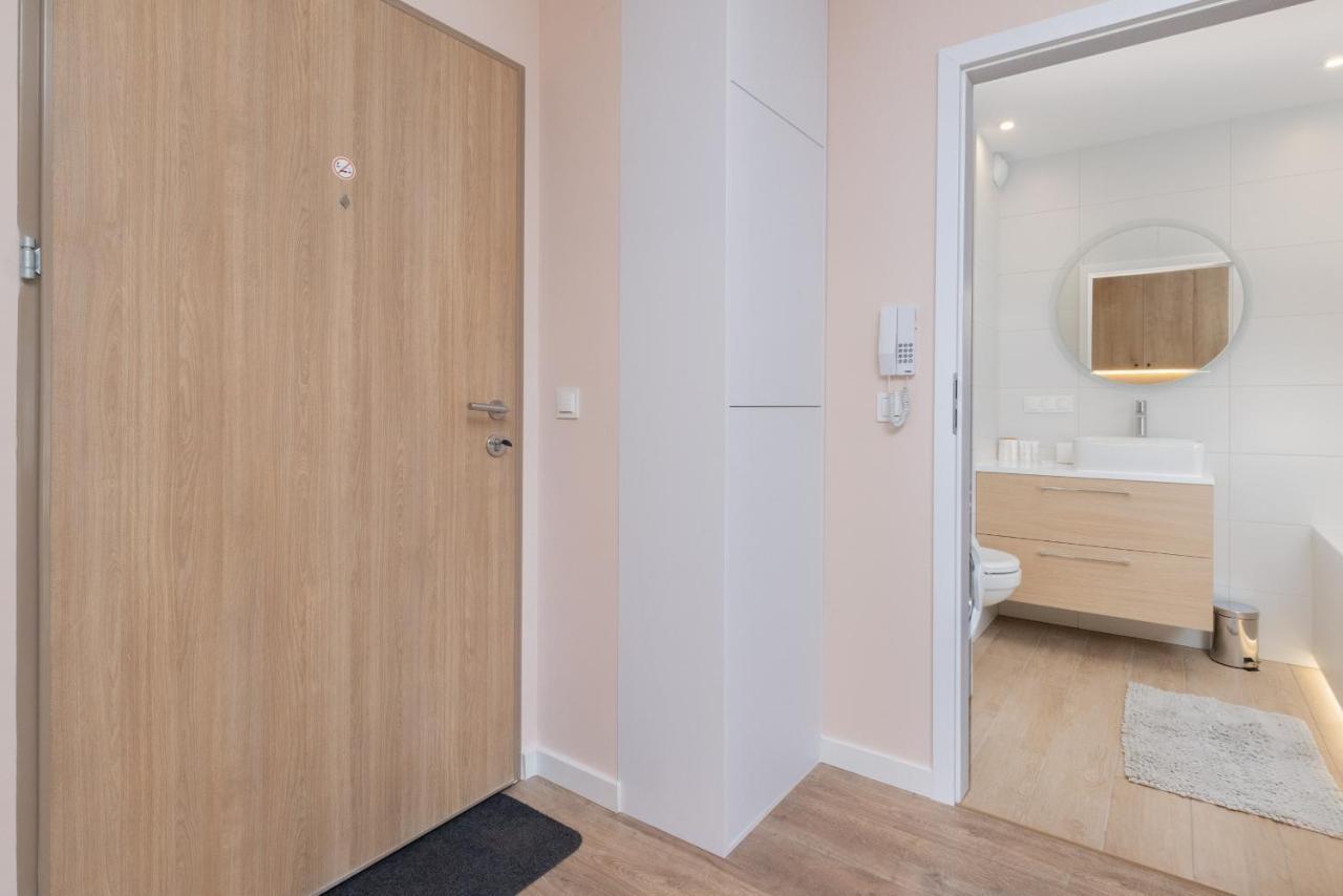 Osiedle Latarnikow Apartment With Parking Gdansk By Noclegi Renters Eksteriør bilde